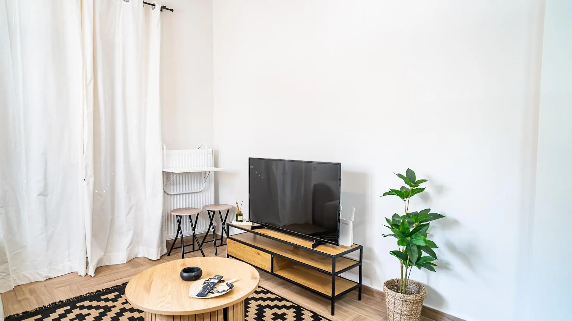 Feel Greek Hospitality #Θ008 Apartment Thessaloniki